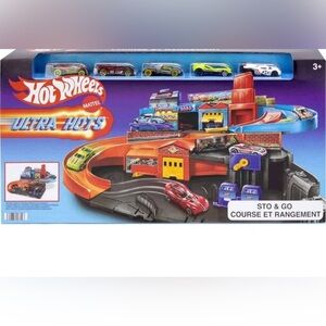 Hot Wheels Ultra Hots Sto & Go Track Set, 5 Die-Cast Cars, 36" x 24" x12"
